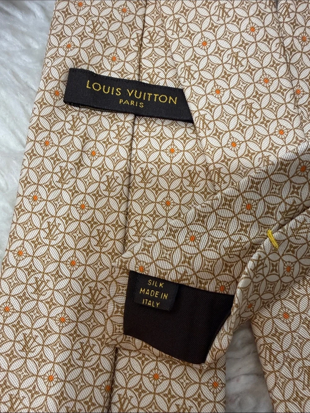 Louis Vuitton Monogram Cream and Tan Geometric Silk Tie